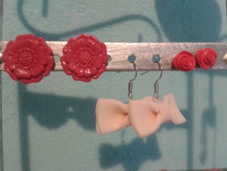 paires de boucles d'oreilles par Lucie